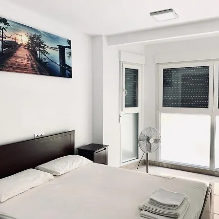 דירה Antonio 4 Bedrooms And Terrace Centr טורבייחה