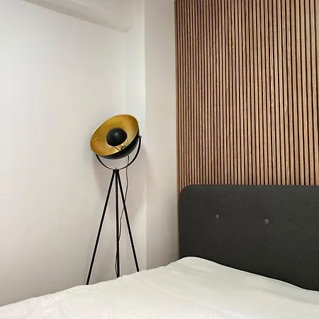 Antonio 4 Bedrooms And Terrace Centr * טורבייחה