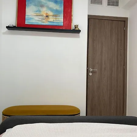 דירה Antonio 4 Bedrooms And Terrace Centr